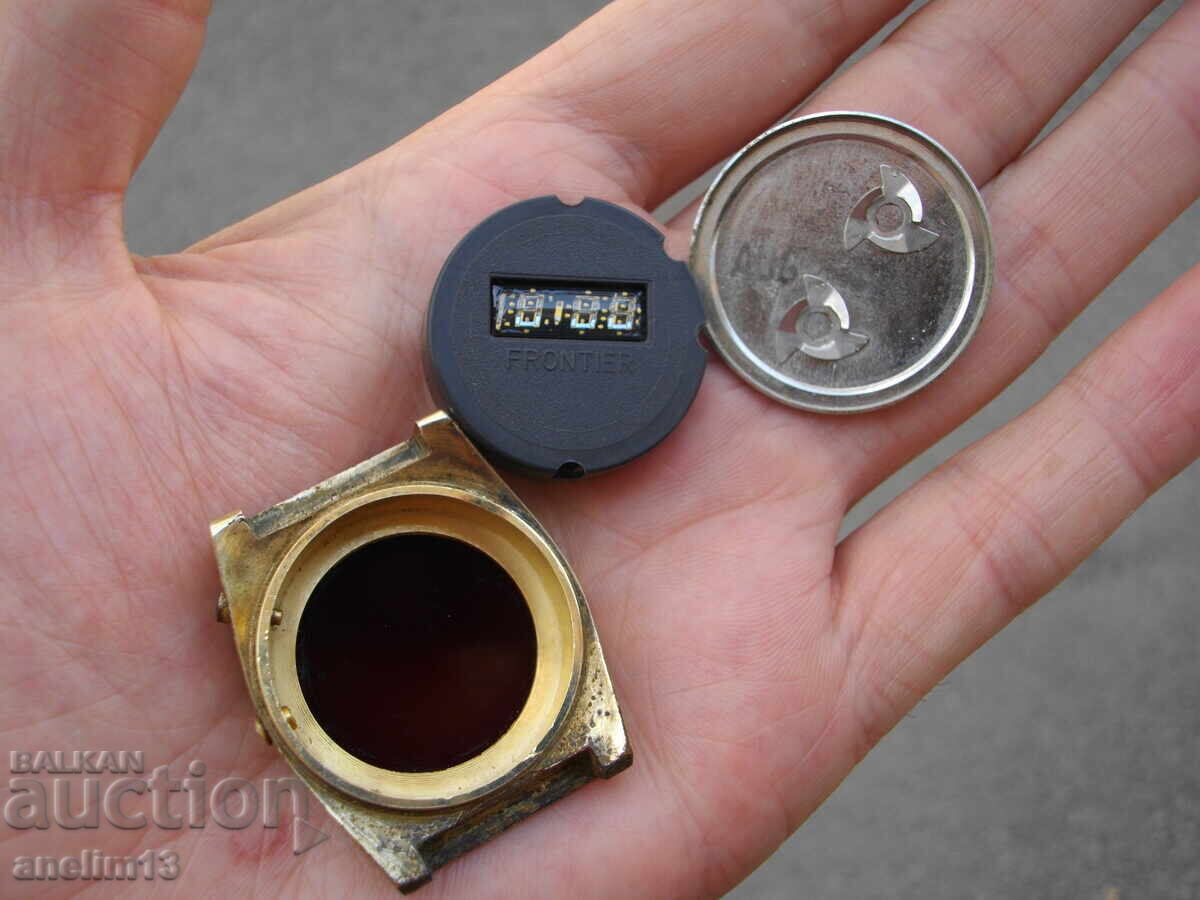 COLLECTOR'S RETRO ELECTRONIC WATCH LED FRONTIER USA - 7