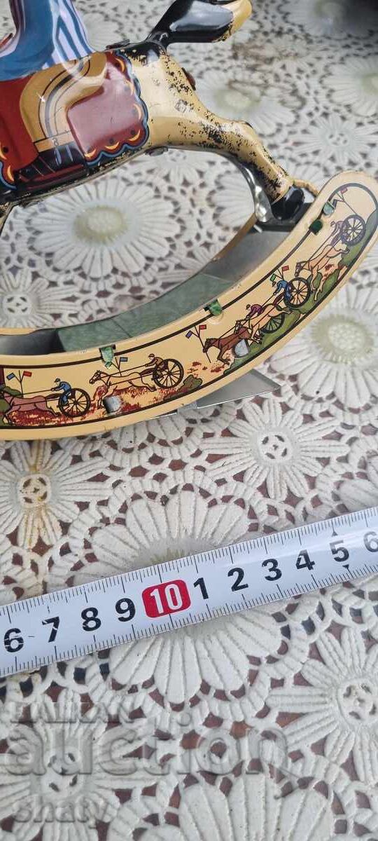 Аукцион Ламарина играчка Аукцион Ламарина играчка