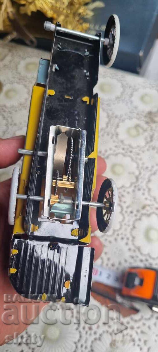 Tin toy - 7 Tin toy - 7