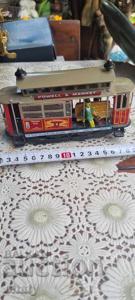 Auction Laminated toy Auction Laminated toy