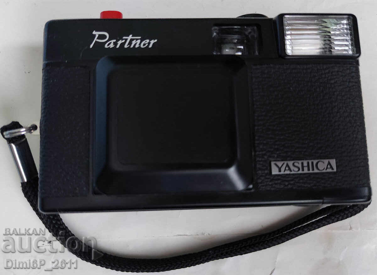 Yashica Partner 35mm Camera with price 52.00 BGN | € 26.59 Yashica Partner 35mm Camera with price 52.00 BGN | € 26.59