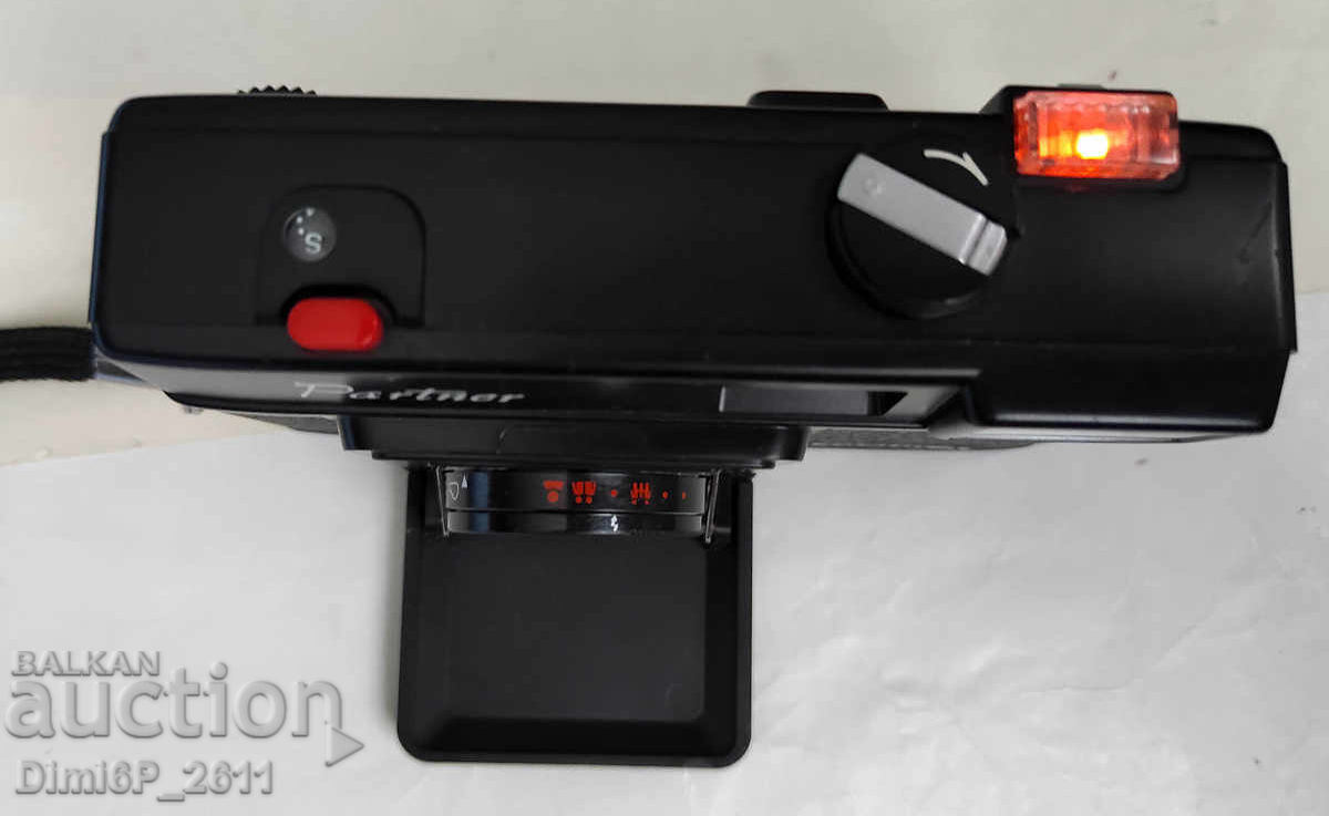 Auction Yashica Partner 35mm Camera Auction Yashica Partner 35mm Camera