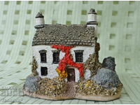 Collectible Stoney Beck Cottage by Lilliput Lane