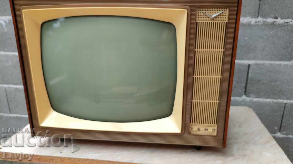 Ретро телевизор Темп с цена 120.00 лв. | € 61.36 Ретро телевизор Темп с цена 120.00 лв. | € 61.36