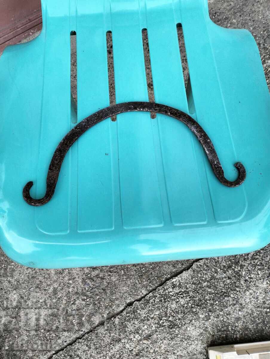 Σφυρήλατο χερούλι για χάλκινο κανάτι