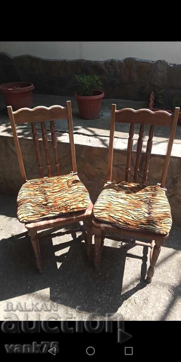 Scaune din lemn de tip vintage Scaune din lemn de tip vintage