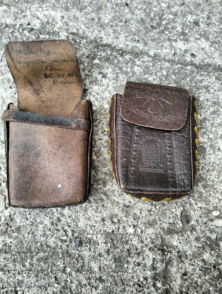 Cutii vechi din piele pentru țigări