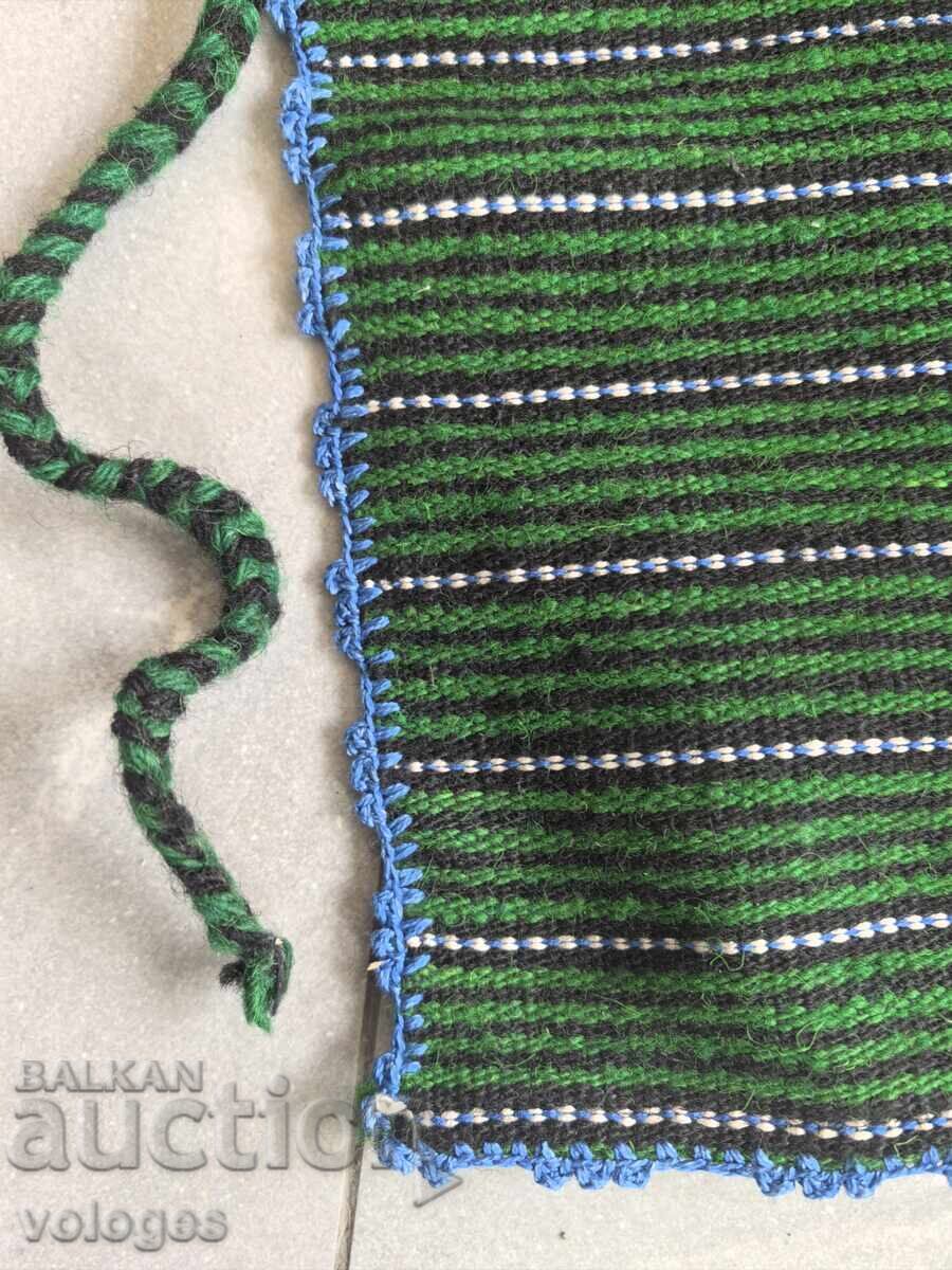 Παράδοση Ποδιά, Μπατάκ