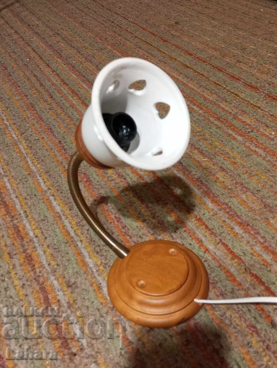 Όμορφη λάμπα για επιτοίχια τοποθέτηση - 5