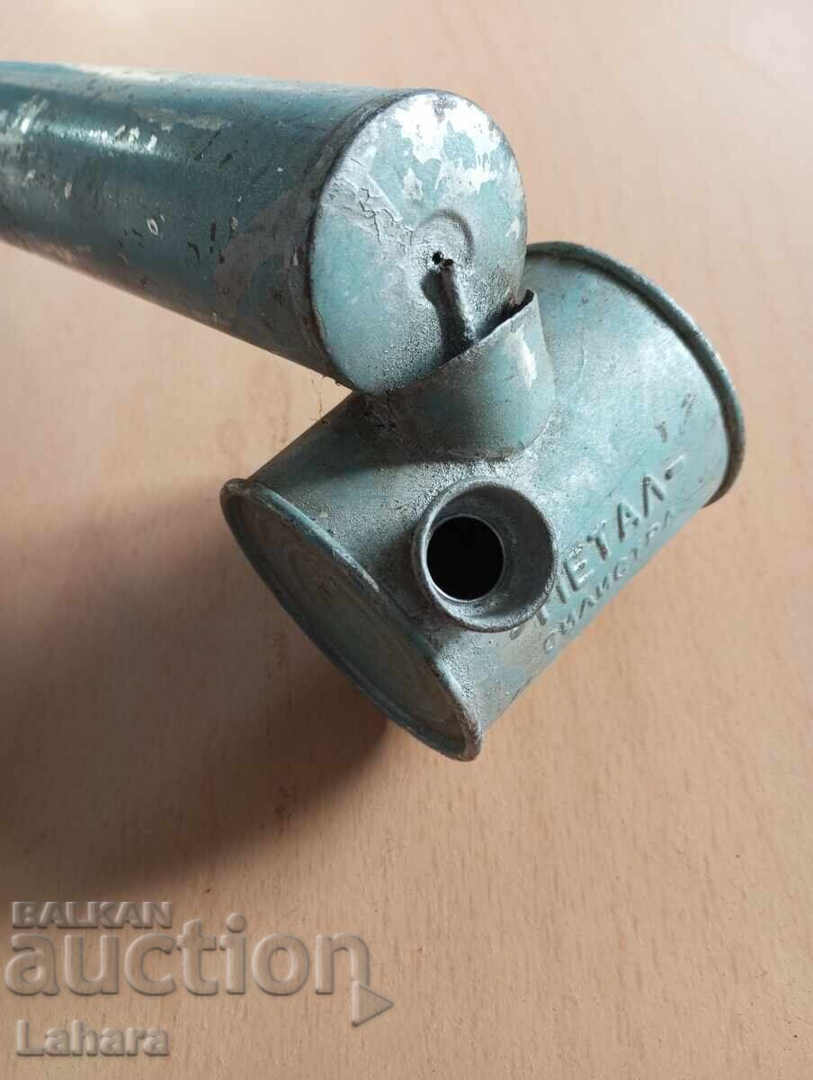 Aparat de vopsit, tip pompă cu preț € 6.00 | 11.73 BGN Aparat de vopsit, tip pompă cu preț € 6.00 | 11.73 BGN