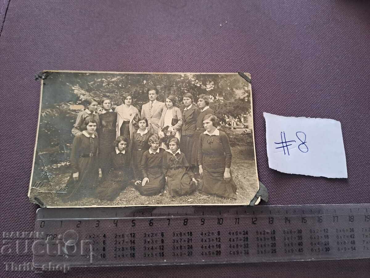 Postcard/Photo - Group of women Postcard/Photo - Group of women