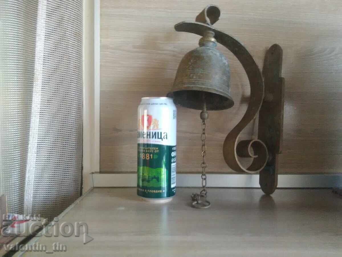 Стара масивна месингова (бронзова) камбана с цена 179.00 лв. | € 91.52