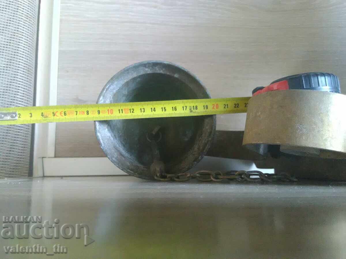 Аукцион Стара масивна месингова (бронзова) камбана