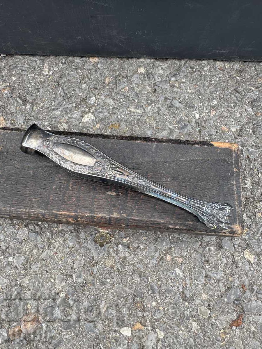 Old silver-plated ice tongs with a box with price 20.00 BGN | € 10.23 Old silver-plated ice tongs with a box with price 20.00 BGN | € 10.23
