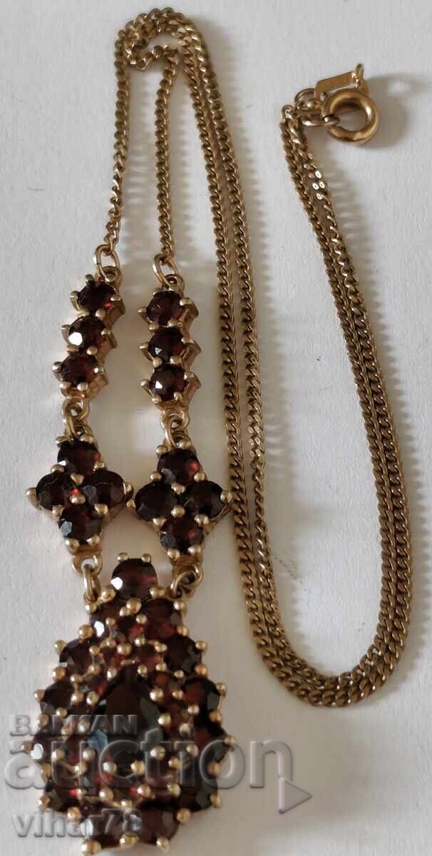 Сребърно колие с гранати и позлата