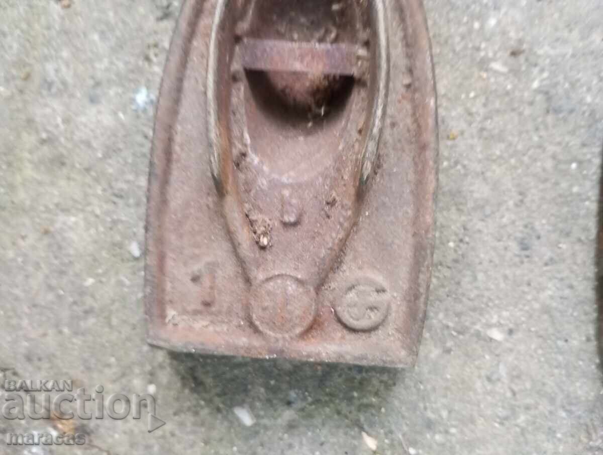Collection of old irons with price 90.00 BGN | € 46.02
