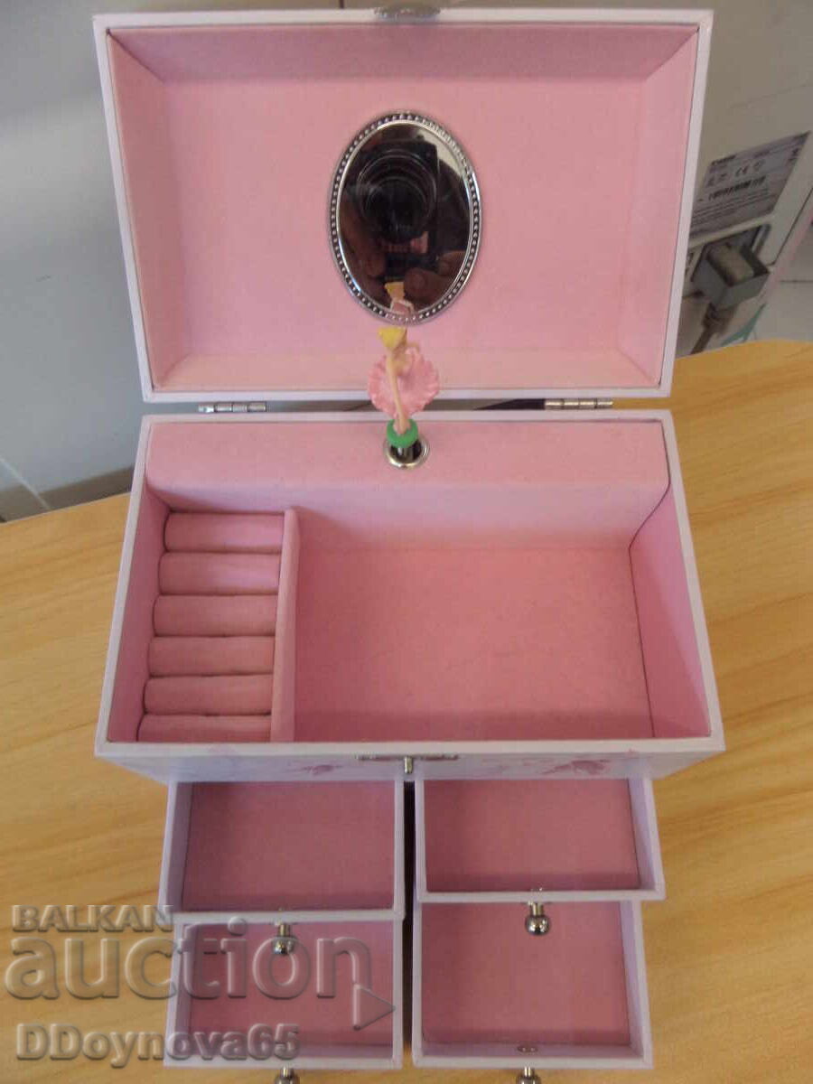 Licitație Cutie muzicală Licitație Cutie muzicală