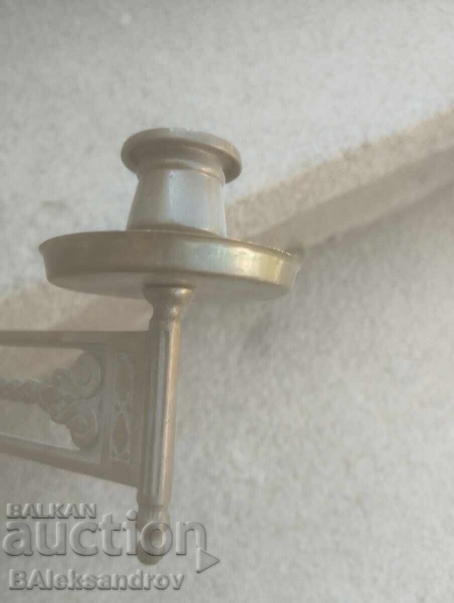 Auction  Old bronze candlestick from Pismo