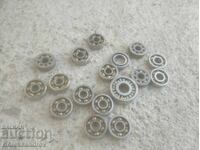 Dozini rulmenți mici