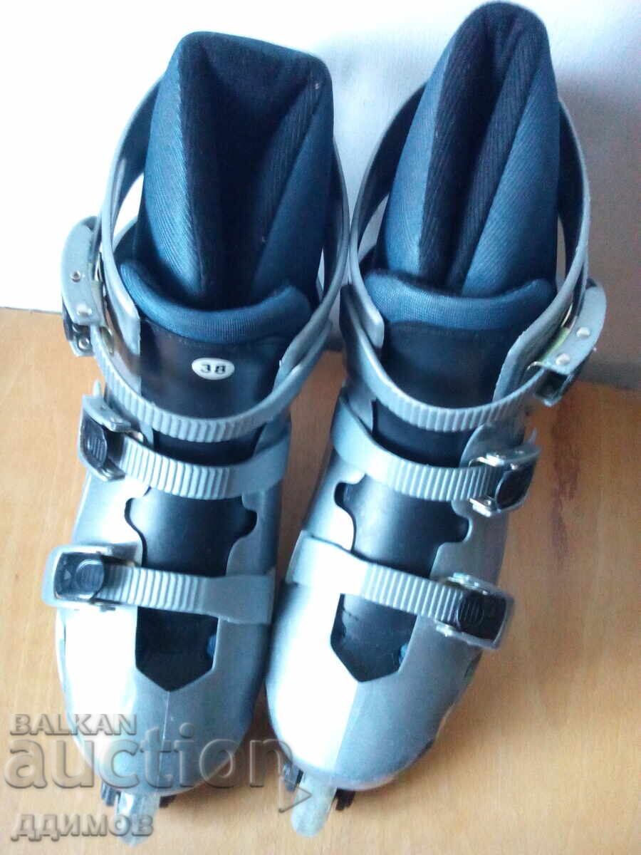 Γυναικεία, παιδικά πατίνια Νο. 38 - 5