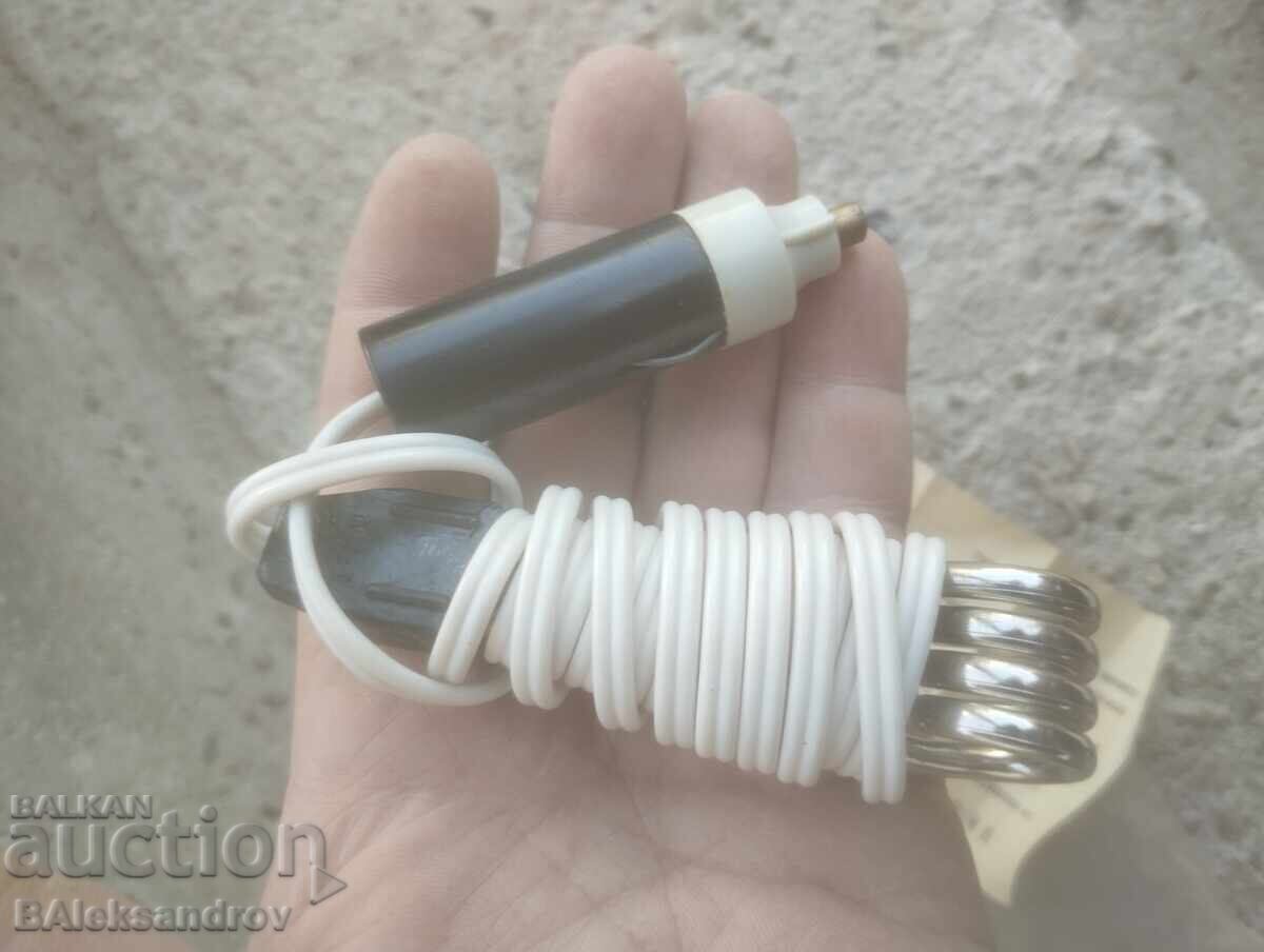 Unused car coffee maker with price 9.00 BGN | € 4.60