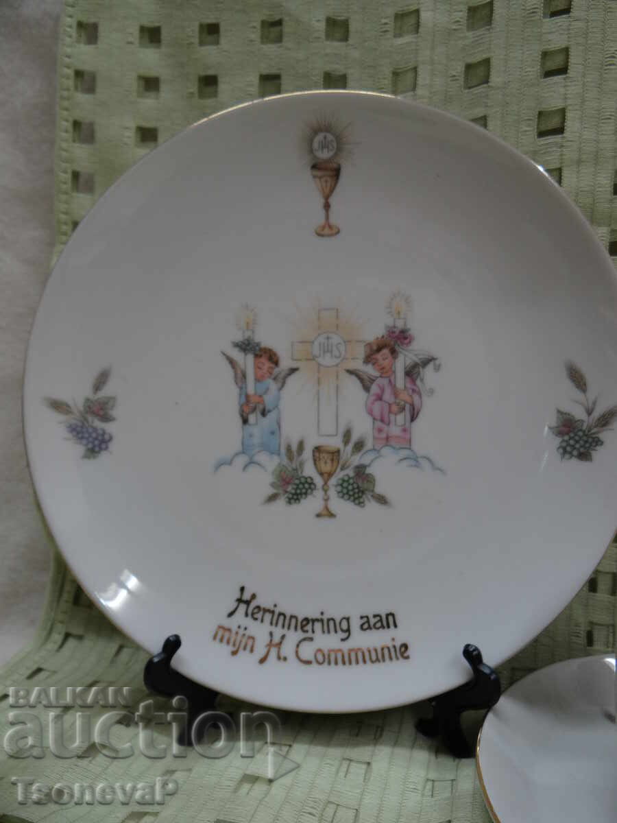 Auction Porcelain Themed Triple Set Auction Porcelain Themed Triple Set