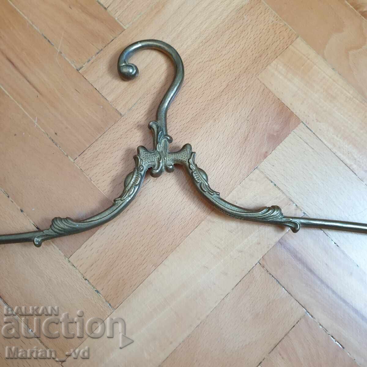 Стара закачалка от масивен месинг - 6 Стара закачалка от масивен месинг - 6