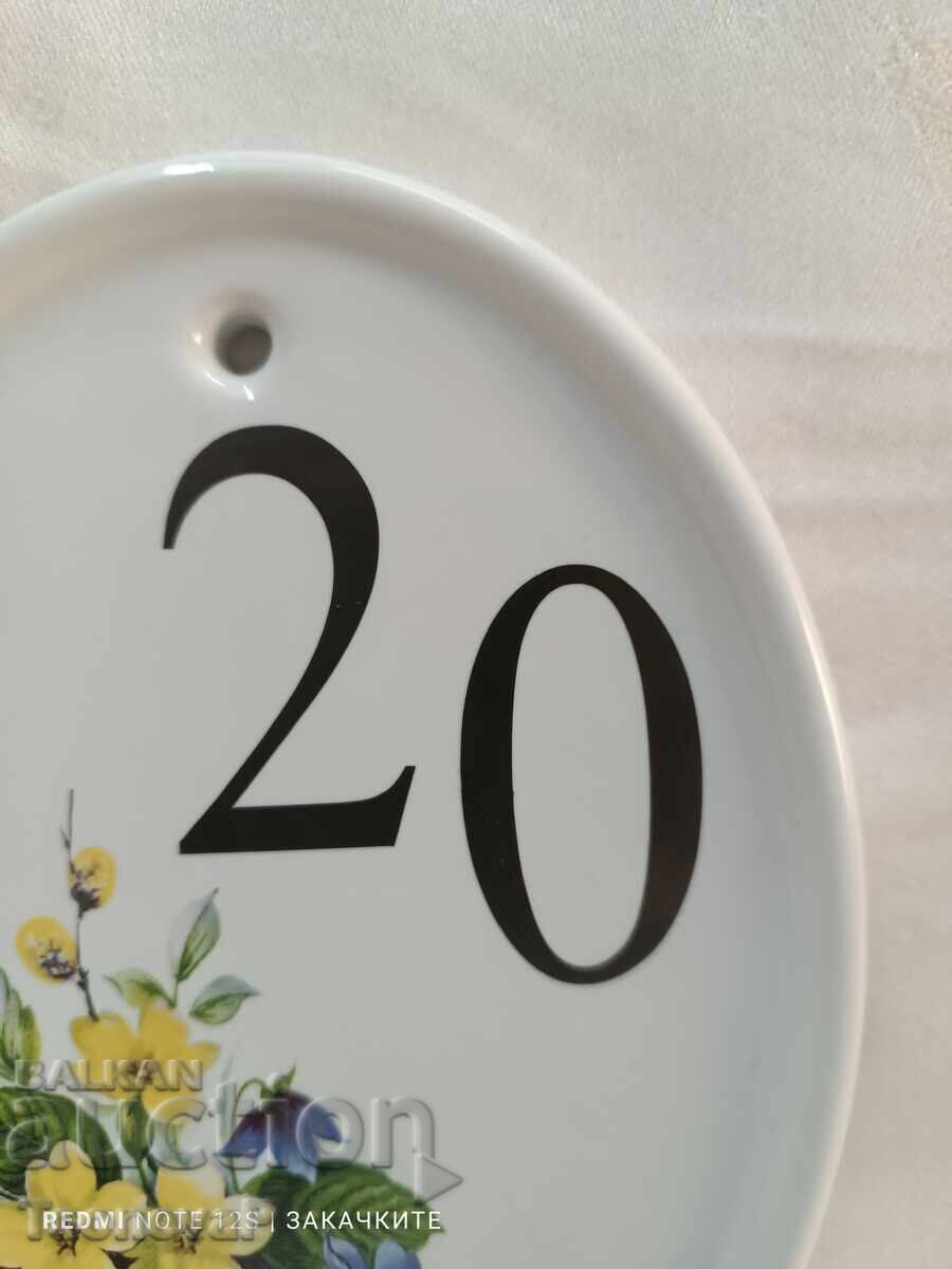 Auction Porcelain Plate Auction Porcelain Plate