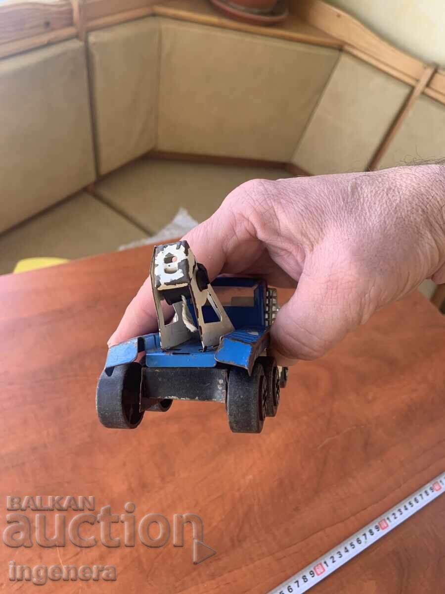 Delivery of CAR CART TRUCK METAL FOR COLLECTION