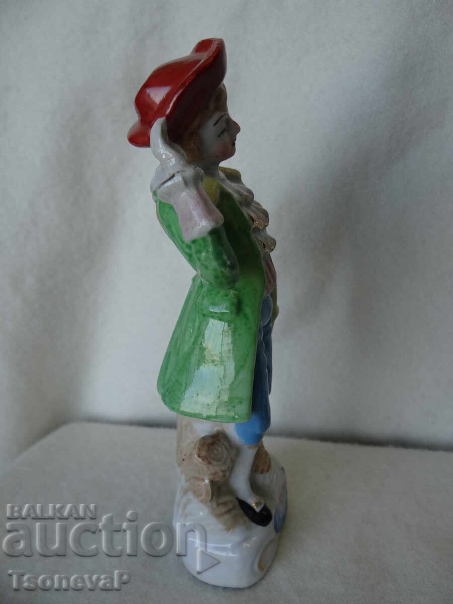 Delivery of Old porcelain Japanese gentleman Delivery of Old porcelain Japanese gentleman