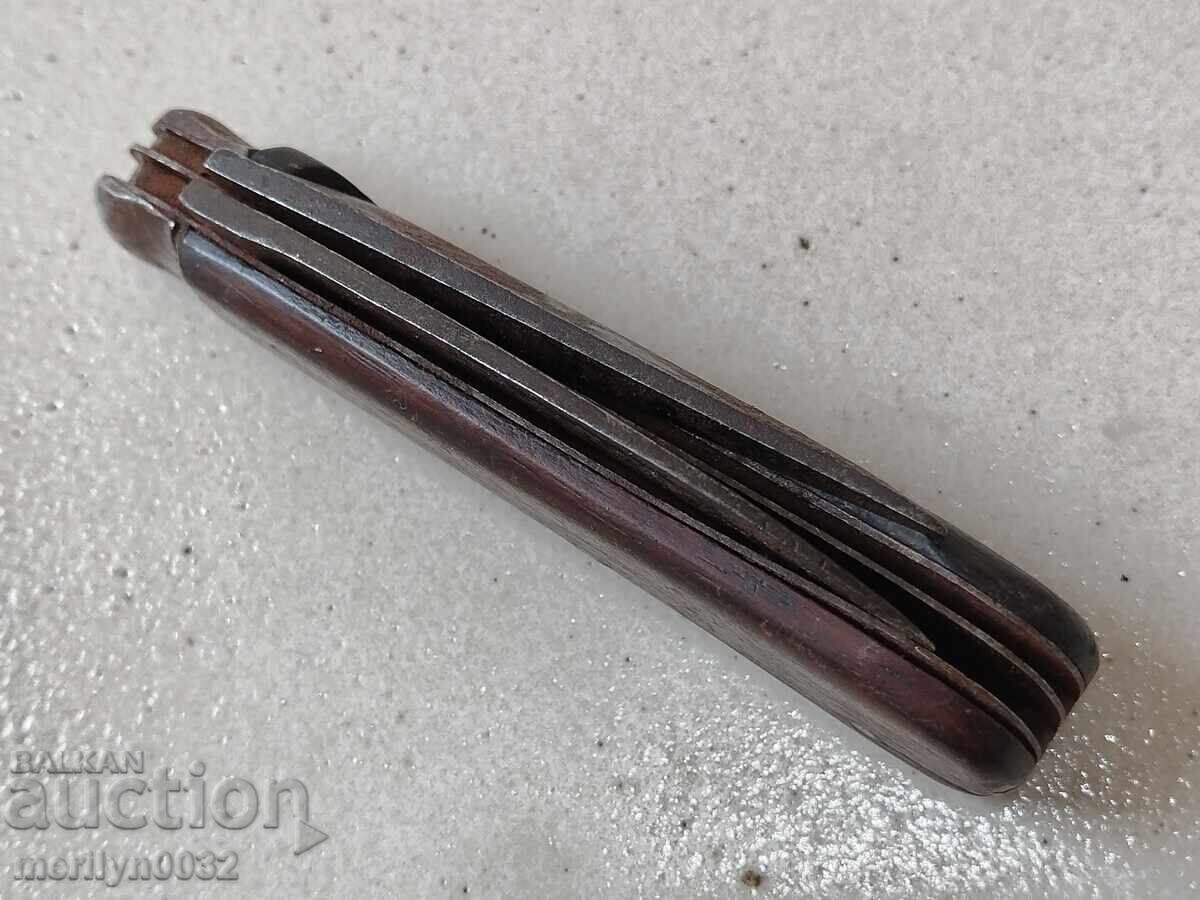 Auction  Old military knife