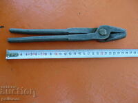 Professional Blacksmith Pliers - 5