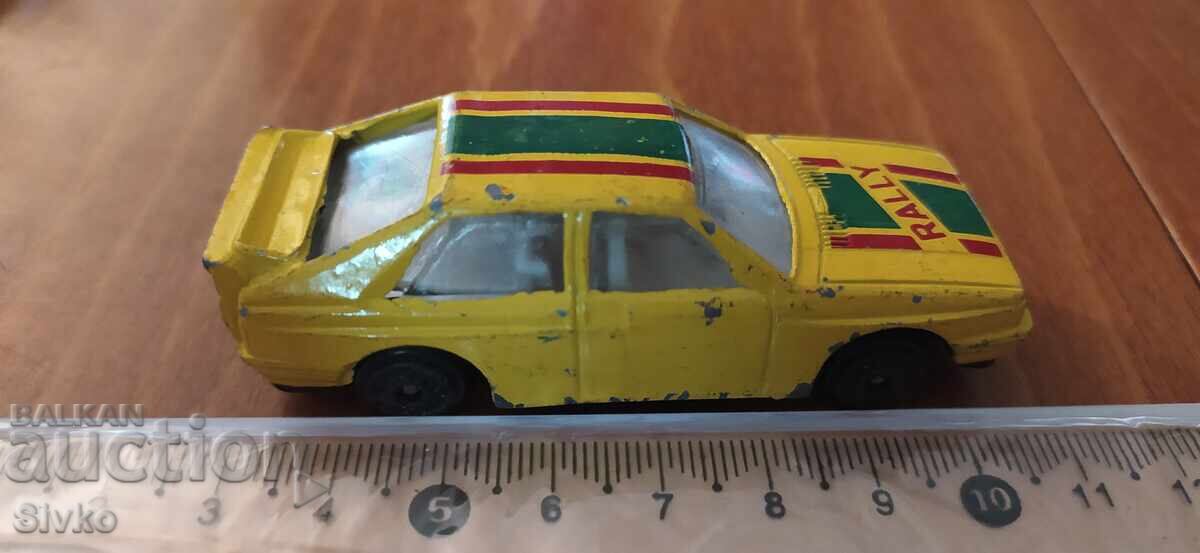 Auction A yellow cart Auction A yellow cart