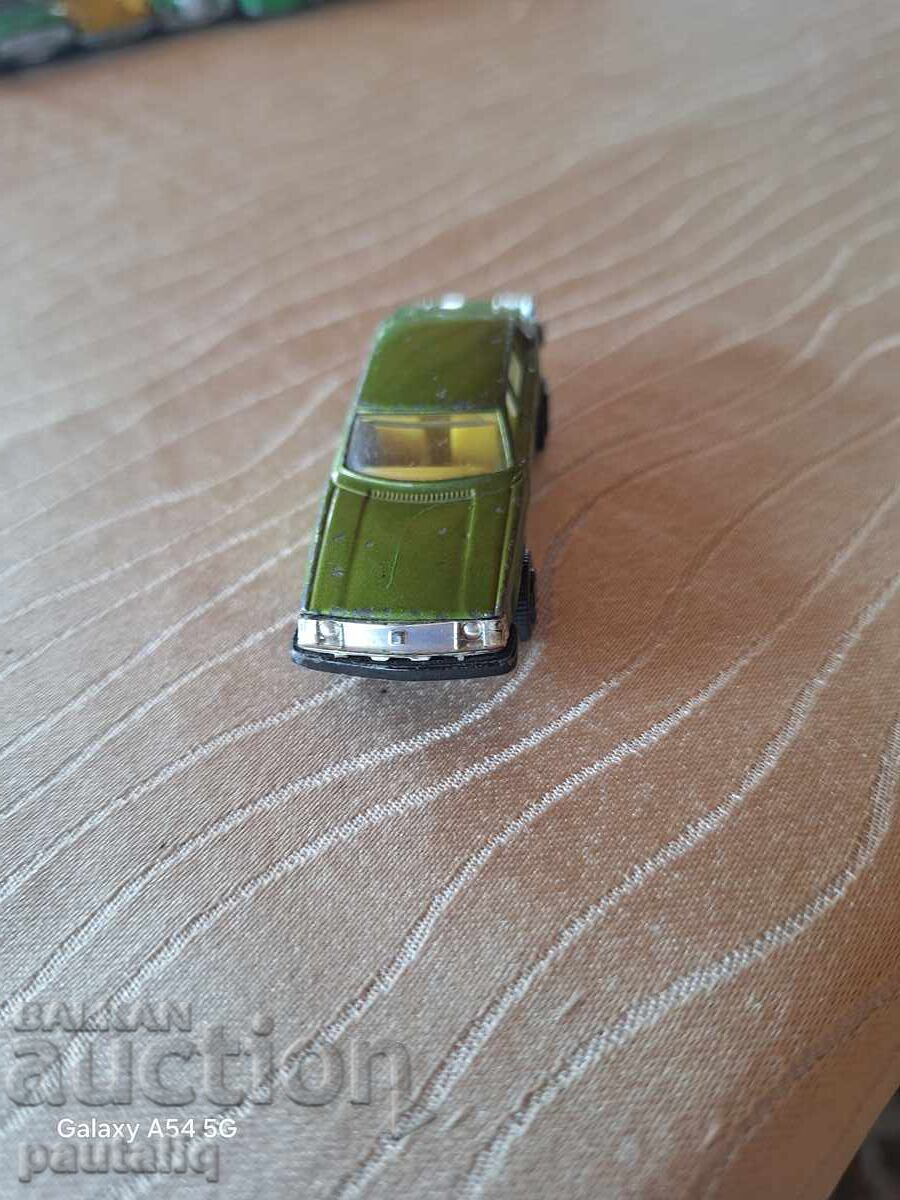 Auction  METAL CAR HONG KONG VOLVO 244 DL