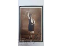 Fotografie din perioada Renașterii, fotografie, costum tradițional, paftale 1928