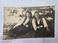 Αναγεννησιακή φωτογραφία, φωτογραφία, παραδοσιακή φορεσιά, παφτιά 1920-1930