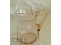 Cană mică din sticlă colorată