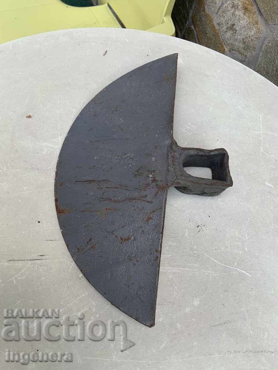 Delivery of MOTIKA FROM OLD MATERIAL MARKED THICK FORGED TOOL