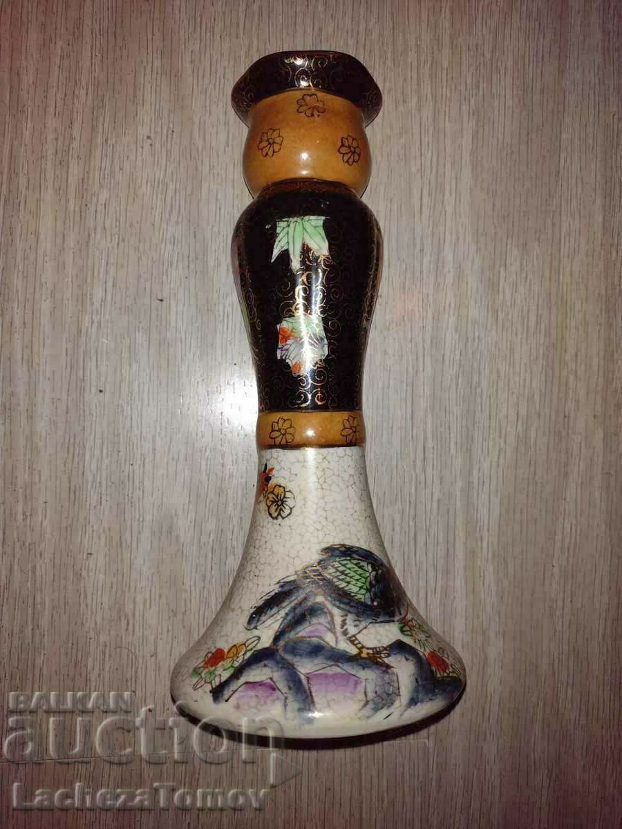 Όμορφο κηροπήγιο πορσελάνης Γαλλίας σε άριστη κατάσταση με τιμή 9.99 BGN | € 5.11