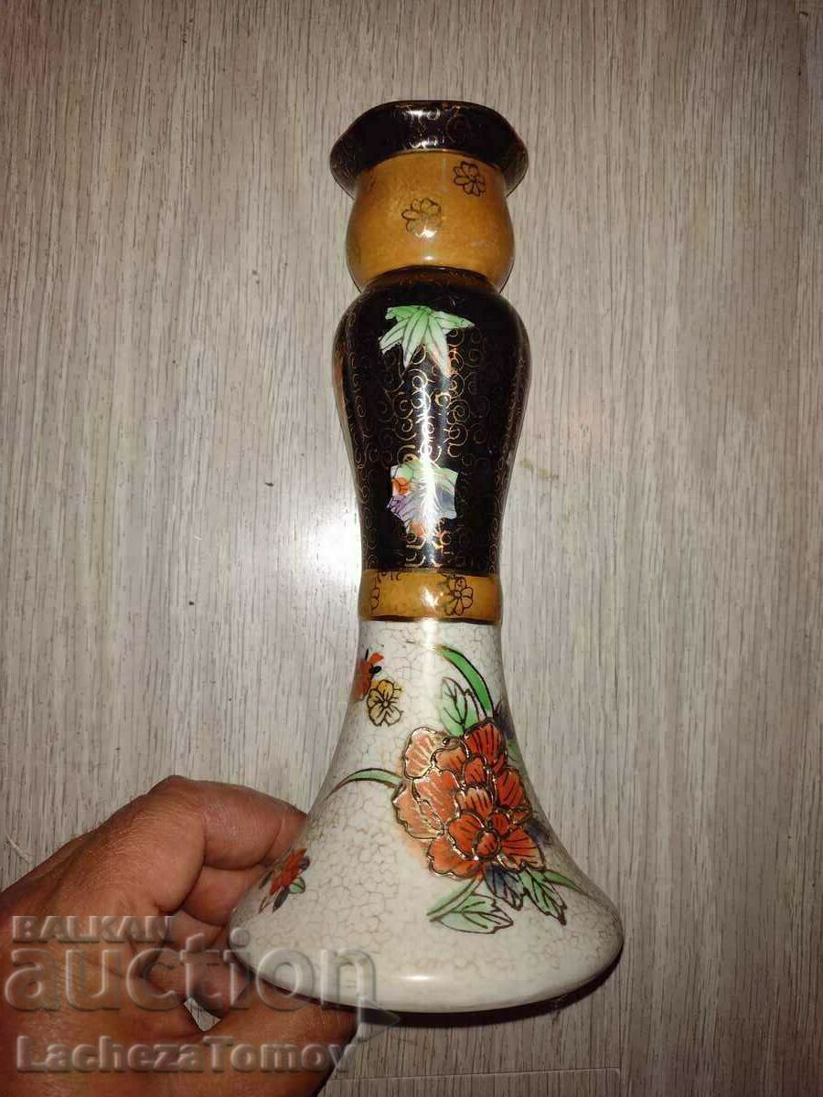 Παράδοση Όμορφο κηροπήγιο πορσελάνης Γαλλίας σε άριστη κατάσταση