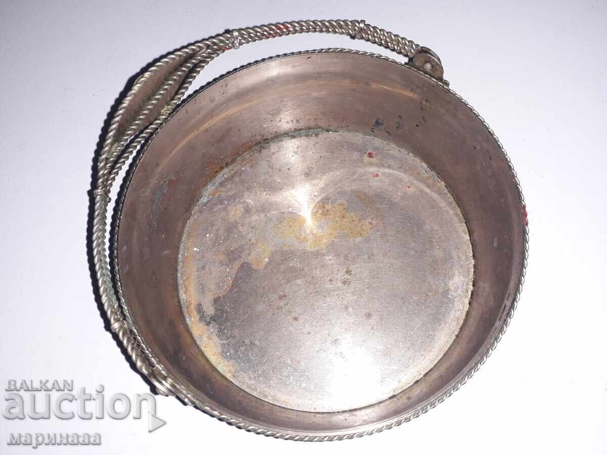 Livrarea CEAINIC VECHI. BRONZ ARGINTAT Livrarea CEAINIC VECHI. BRONZ ARGINTAT