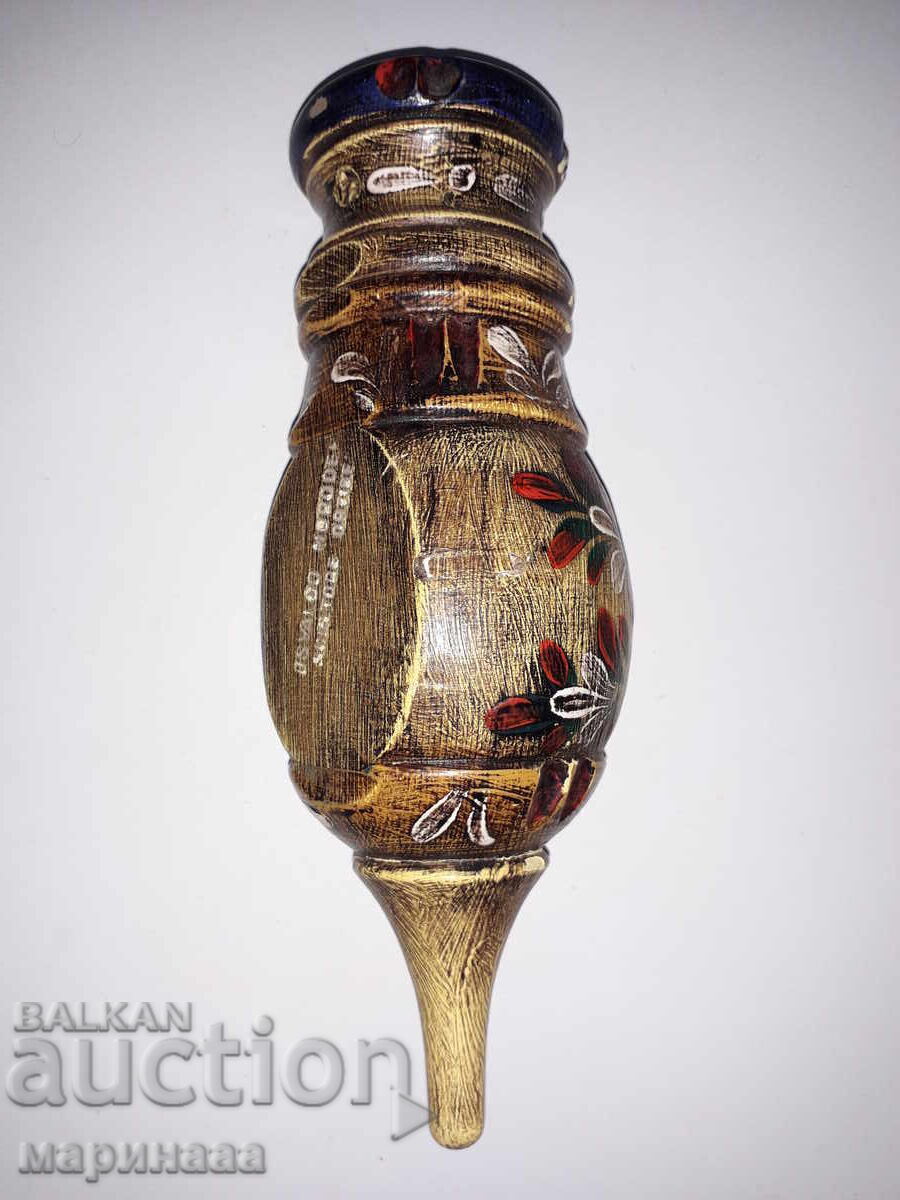 Auction  OLD AUTHOR'S WALL VASE