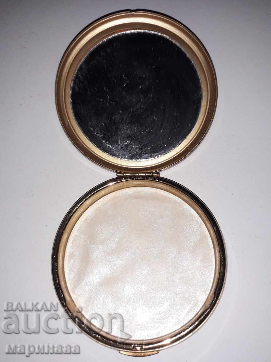 Παράδοση ΒΙΝΤΙΤΖ ΠΟΥΔΡΙΕΡΑ. ΕΠΙΧΡΥΣΩΜΕΝΟ ΧΑΛΚΟ. ΑΓΓΛΙΑ Παράδοση ΒΙΝΤΙΤΖ ΠΟΥΔΡΙΕΡΑ. ΕΠΙΧΡΥΣΩΜΕΝΟ ΧΑΛΚΟ. ΑΓΓΛΙΑ