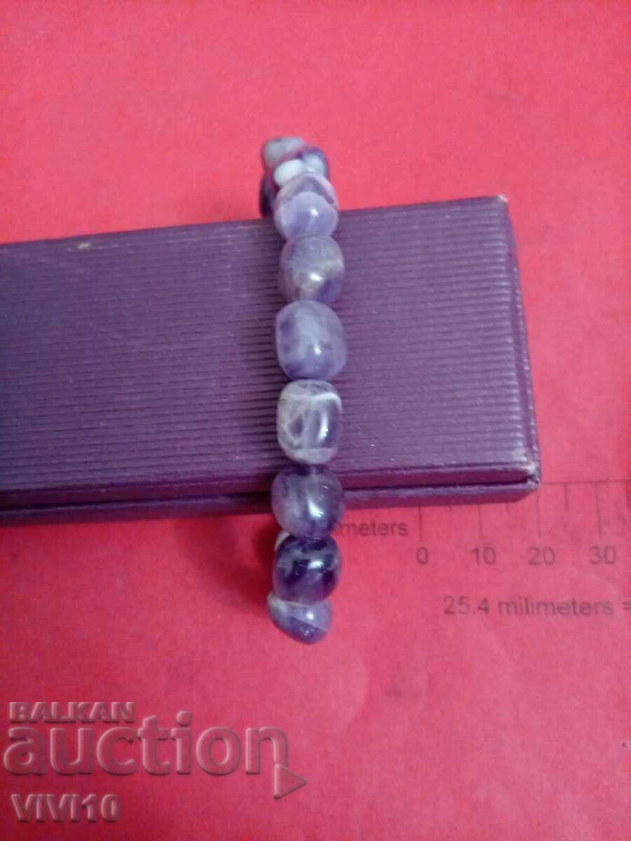 Brățară veche din ametist cu preț € 20.00 | 39.12 BGN