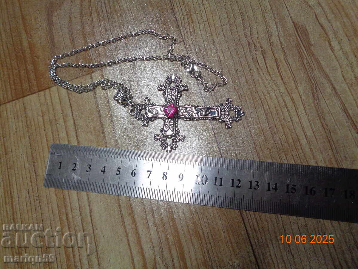 Delivery of Beautiful metal Cross with a beautiful stone and chain Delivery of Beautiful metal Cross with a beautiful stone and chain