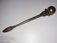 ГАСИТЕЛ ЗА СВЕЩИ. МЕСИНГ