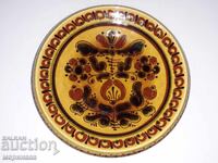 FARFURIE MASIVĂ VECHE. CERAMICĂ