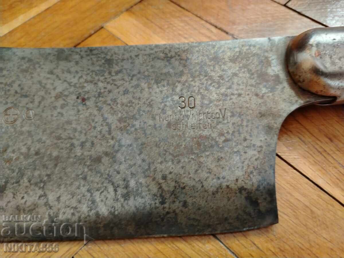 Παράδοση Μεγάλος Γερμανός Σάτυρος