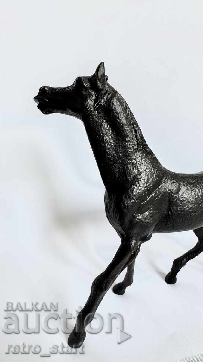 Μεταλλική φιγούρα αλόγου με τιμή 59.00 BGN | € 30.17