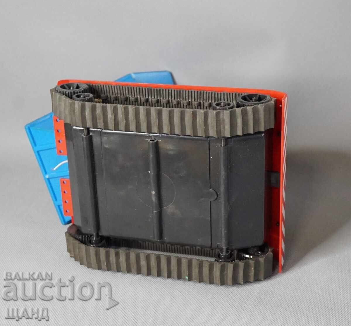 Παλιό Γερμανικό Πλαστικό Παιχνίδι Φορτηγό με Κάδους - 6